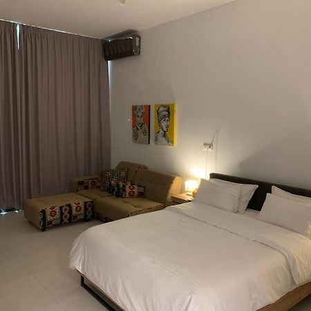 CHEZ RIMA // Studio très chaleureux F1 // Très bien situé Dakar Exterior foto