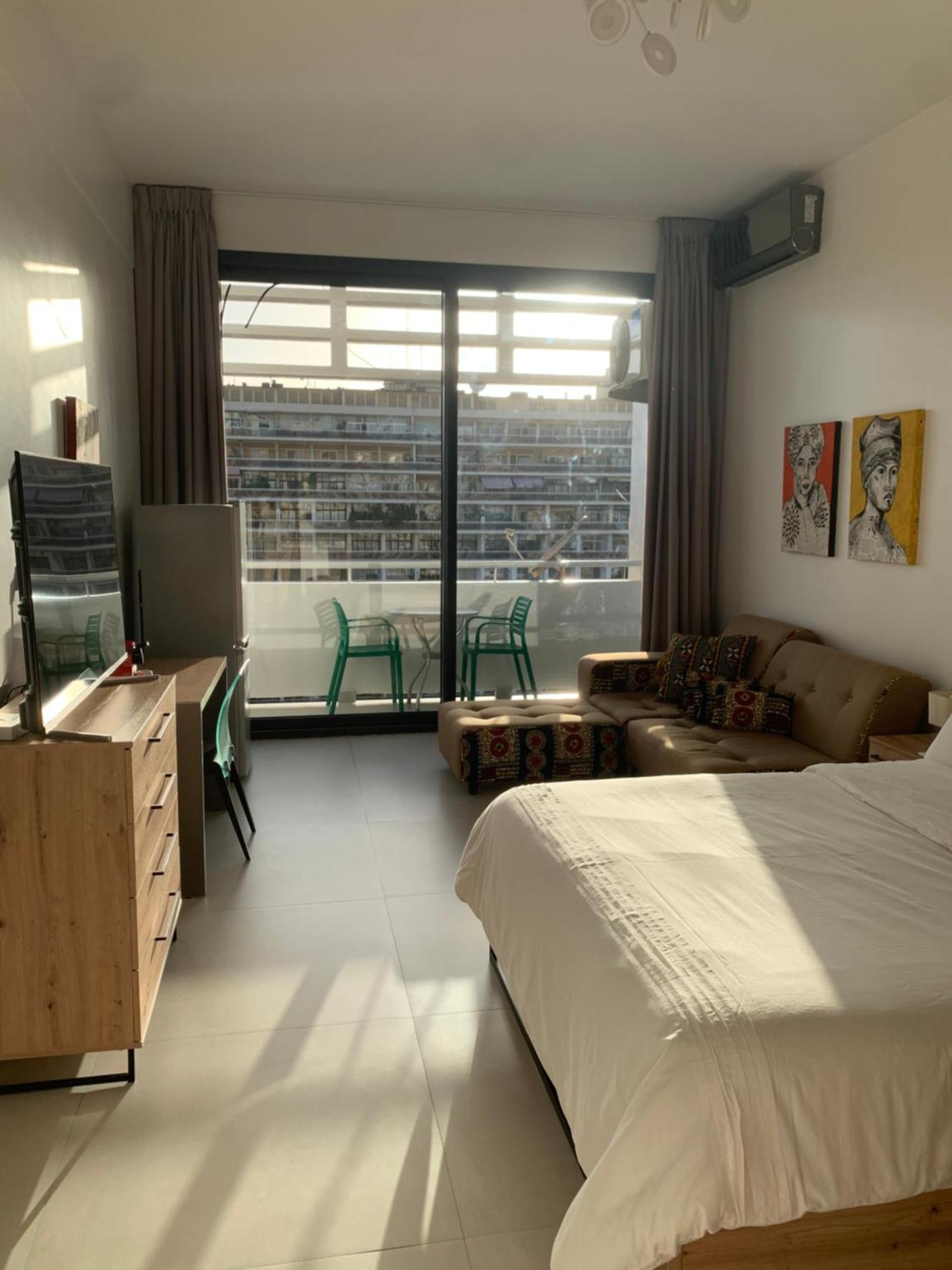 CHEZ RIMA // Studio très chaleureux F1 // Très bien situé Dakar Exterior foto